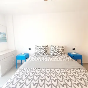 https://lagos-de-miramar-iii-2.in-canary-islands.com