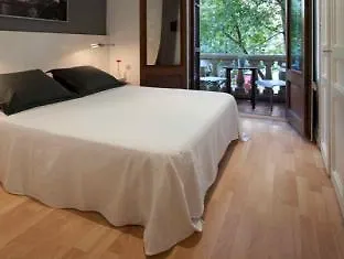 Hostalet De Barcelona 2*,